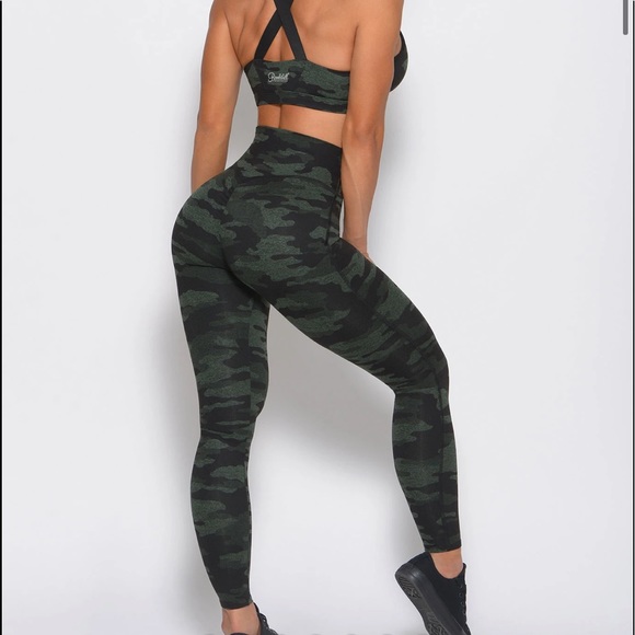 Bombshell camo🖤 - Picture 6 of 6